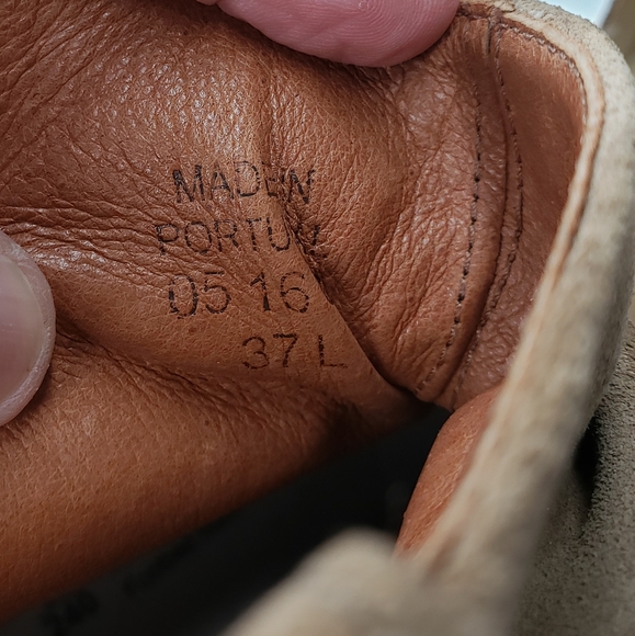 Birkenstock Sarnia Tan Suede Distressed Booties - Picture 8 of 12